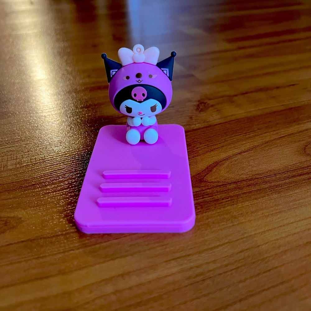 Kuromi  Sanrio purple phone stand